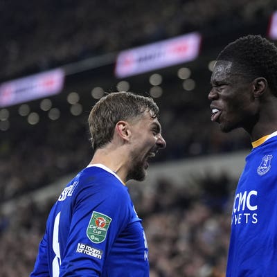 Everton ease past Newcastle to set up Carabao Cup quarter-final tie at Fleetwood