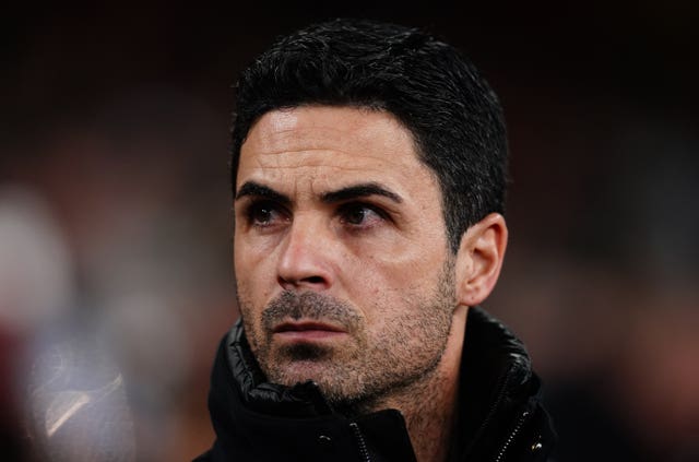 Mikel Arteta, pictured, wants to keep Aaron Ramsdale
