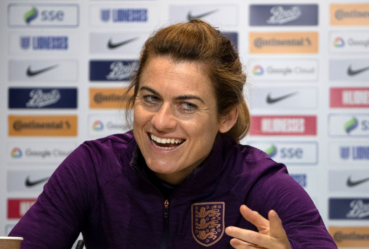 karen-carney-to-retire-from-football-after-world-cup-sports-mole
