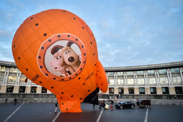 Wallace and Gromit’s Moon Rocket balloon