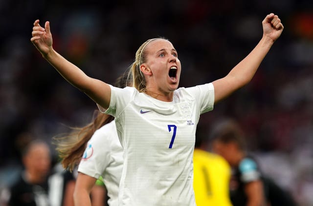 Beth Mead celebrates her decisive goal against Austria