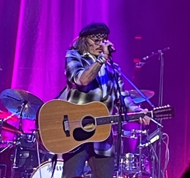 Johnny Depp Sheffield concert performance