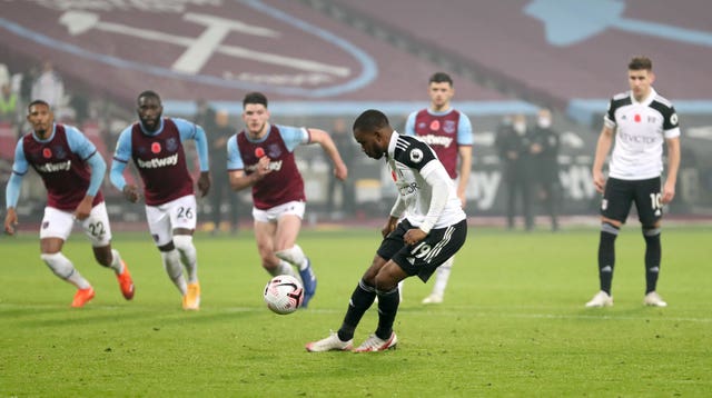 Ademola Lookman failed to covert a penalty deep into stoppage time at the London Stadium