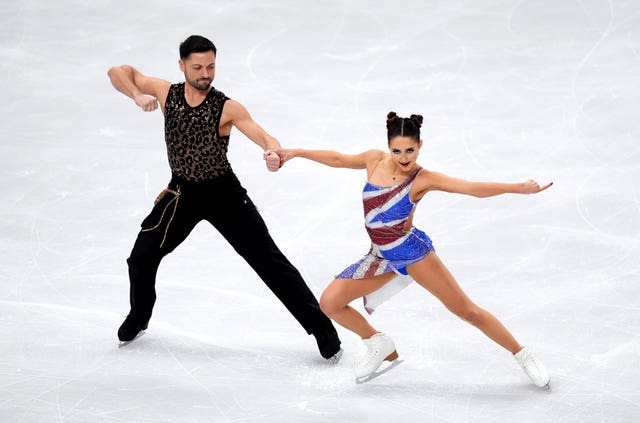 Lilah Fear and Lewis Gibson skating