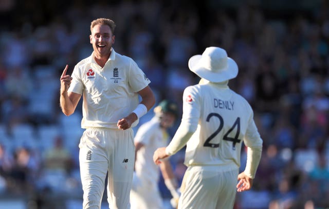 Stuart Broad again took the wicket of David Warner 