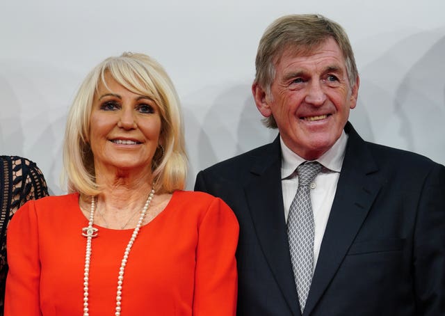 Sir Kenny Dalglish thanks medical staff after revealing cancer diagnosis |  Ardrossan and Saltcoats Herald