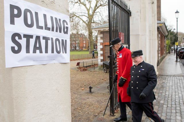 Chelsea pensioners at polling station