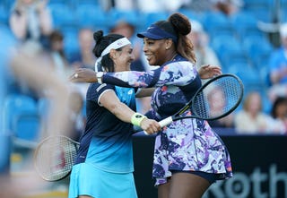 ‘Onserena’ double act serve up another win as Williams fires Wimbledon
