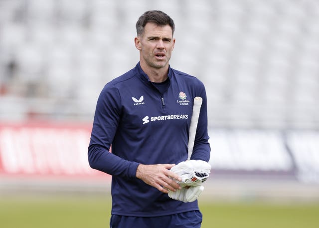 James Anderson trains with Lancashire