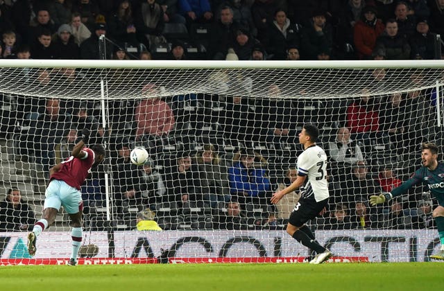 Michail Antonio (left) doubles West Ham's lead 