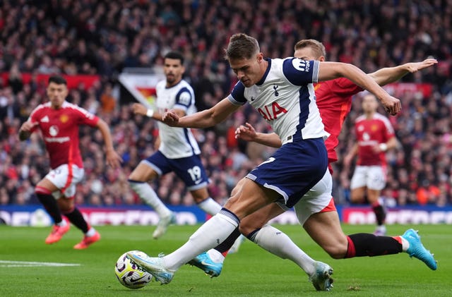 Micky van de Ven crosses left foot to set up Tottenham''s opening goal 