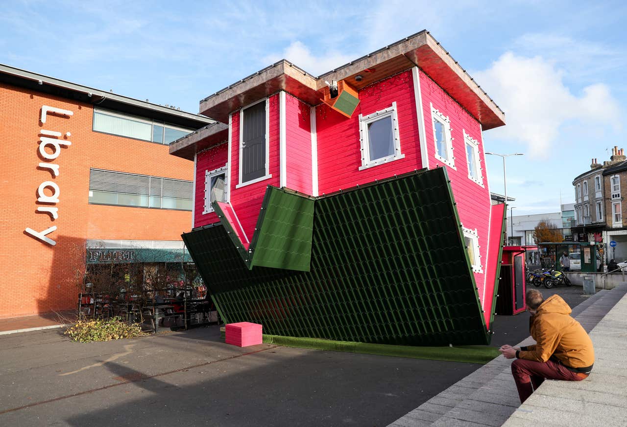 Take A Look Inside This Gravity Defying Upside Down House Jersey