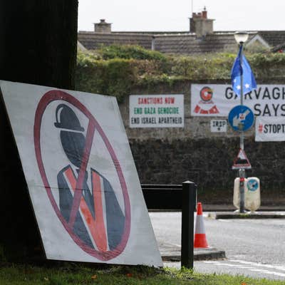 Commission wrong to allow Drumcree parade, according to narrow majority in poll
