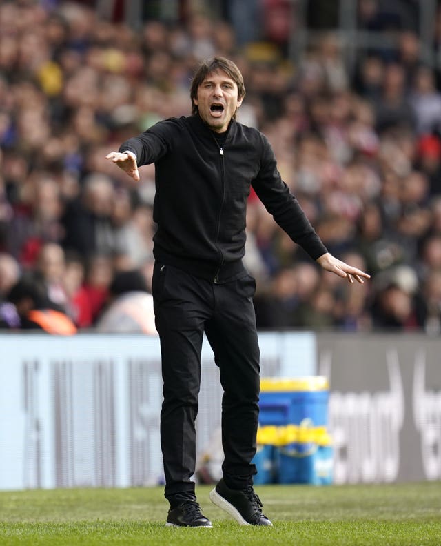 Antonio Conte gestures on the touchline