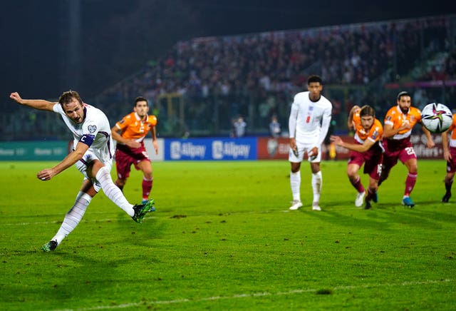 Antonio Conte refuses to drop Harry Kane despite the striker’s lack of goals PLZ Soccer
