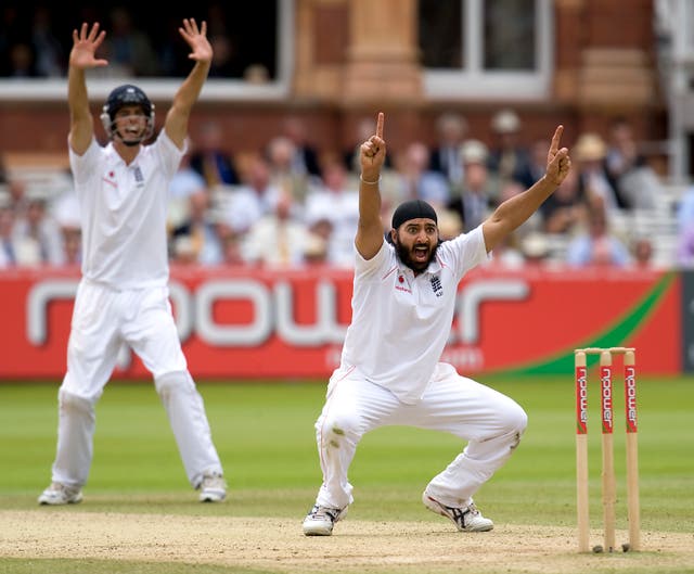 Monty Panesar (r) and Alastair Cook appeal during a Test match at Lord’s (Gareth Copley/PA).