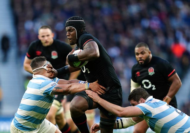 Maro Itoje on the charge against Argentina at Twickenham