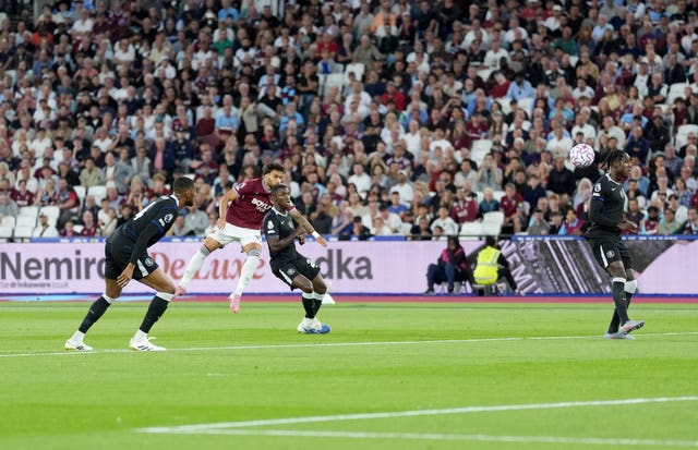 Lucas Paqueta scores for West Ham