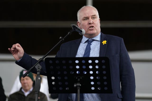 Leader of the Welsh Conservatives, Andrew RT Davies, makes a speech on the steps of the Senedd as farmers protested over planned changes to farming subsidies