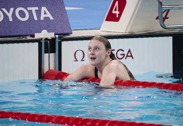 Poppy Maskill in the pool after winning gold in the 100m Backstroke S14 during day nine of the Paris 2024 Summer Paralympic Games.