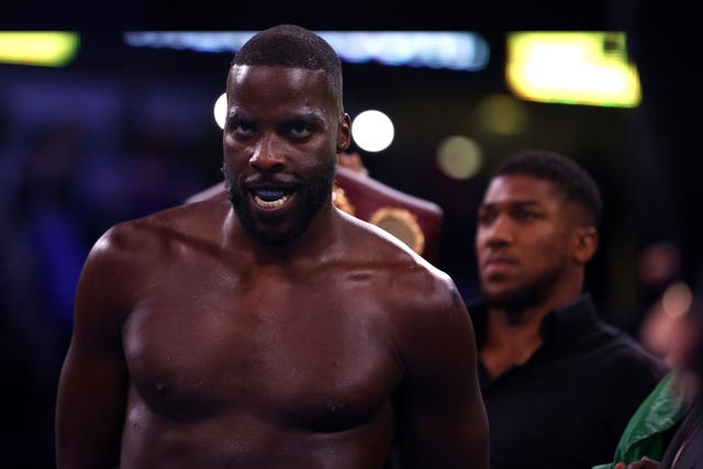 Lawrence Okolie retained his WBO cruiserweight with a comfortable unanimous points decision 