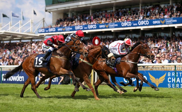 HMS President (right) gets up to score at Newmarket