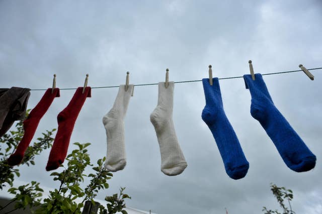 Light housework includes hanging out the laundry