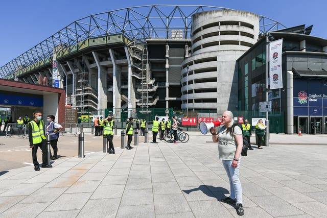 Anti-vaccination protesters demonstrated outside