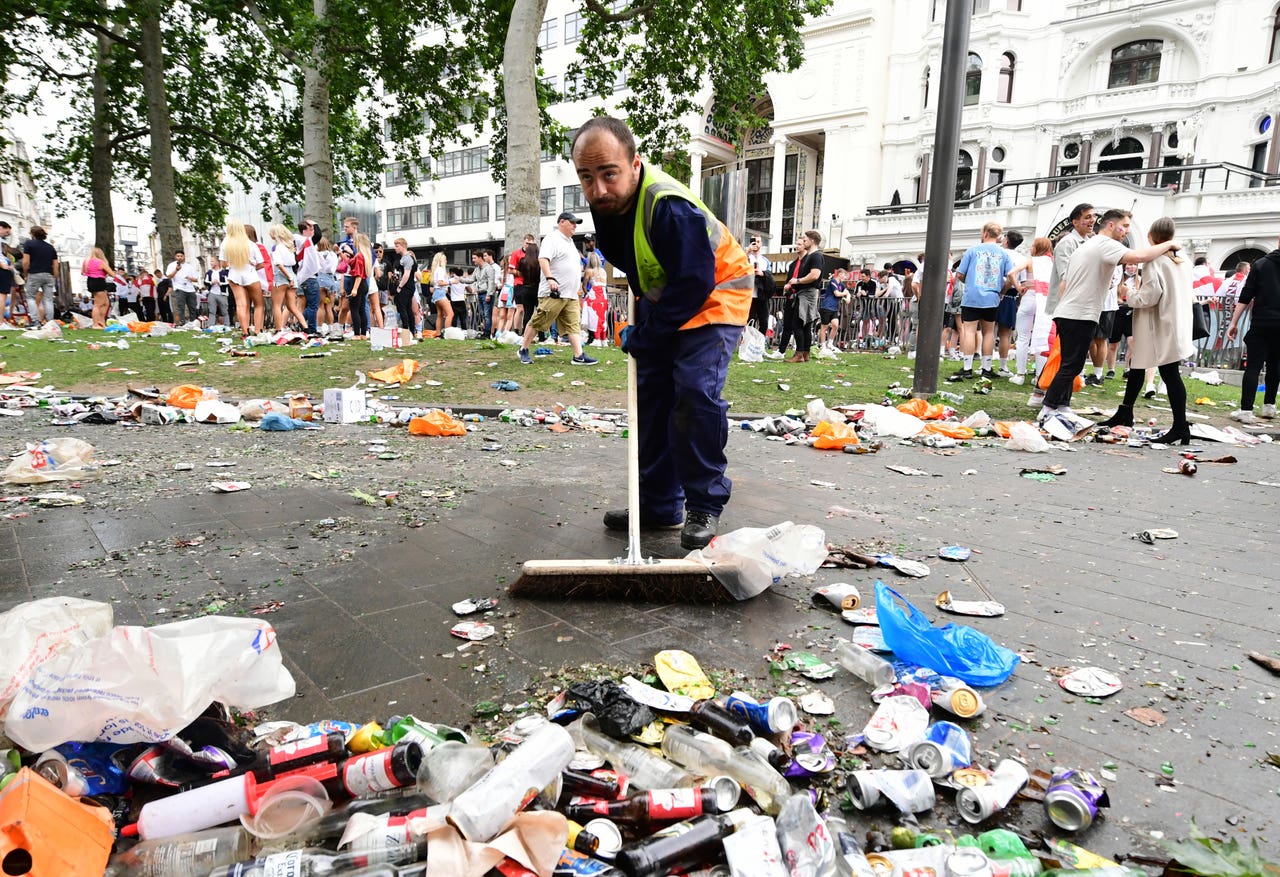 Nearly 30 tonnes of rubbish collected in London cleanups after Euro
