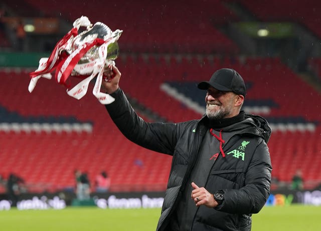 Jurgen Klopp lifting the Carabao Cup