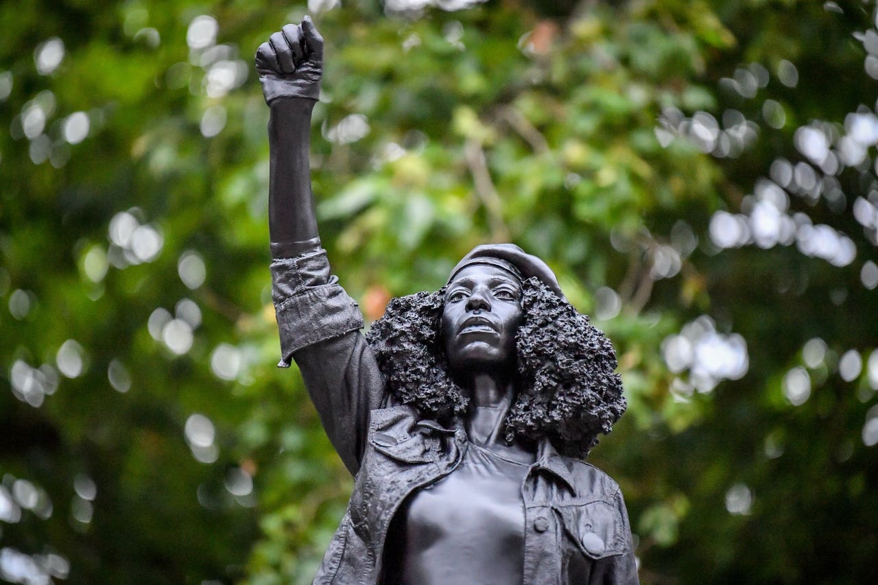 Edward Colston statue replaced by sculpture of black protester The