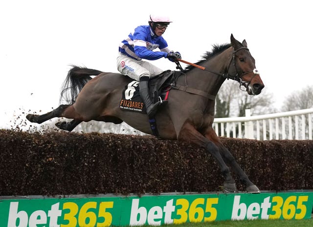 Pic D’Orhy winning the Peterborough Chase at Huntingdon 