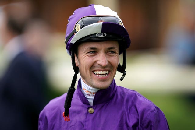 Kevin Stott rides Bucanero Fuerte for Adrian Murray 