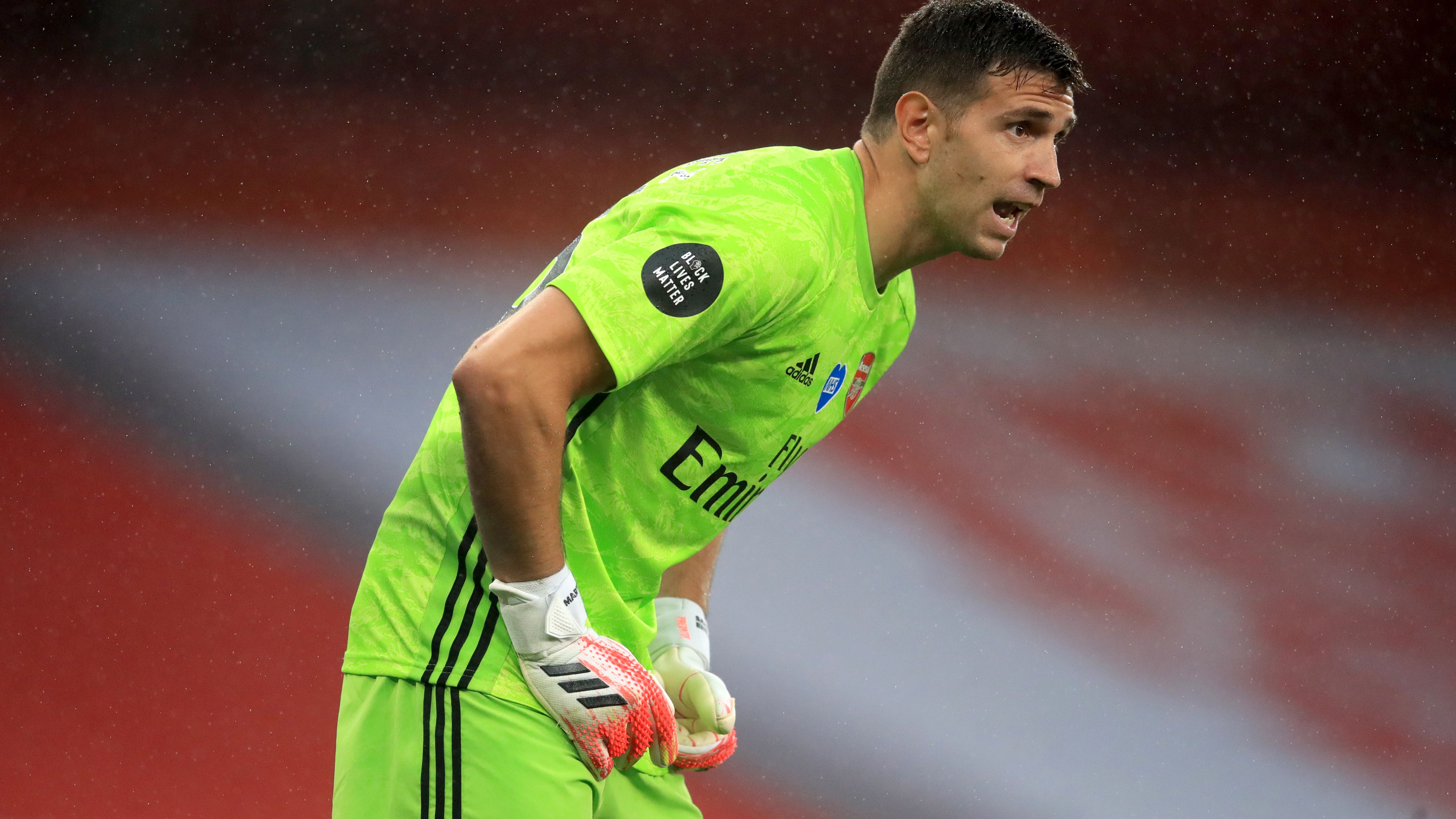 Emiliano Martinez makes case for Villa defence after clean sheet ...