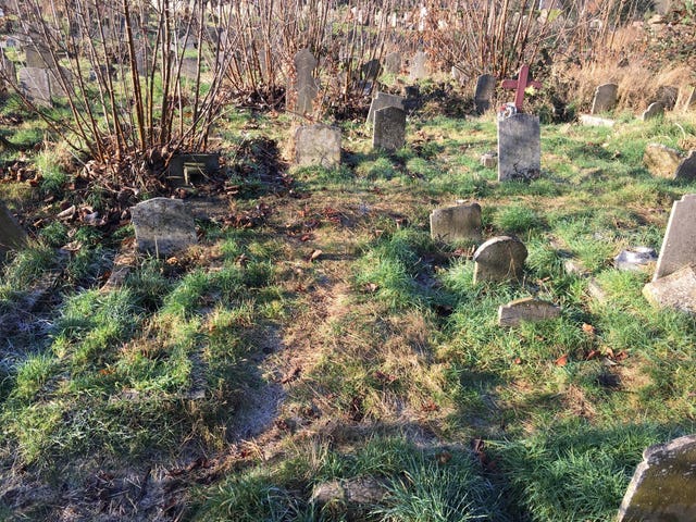 Public grave at Manor Park Cemetery where Sarah Dearman was buried in 1945