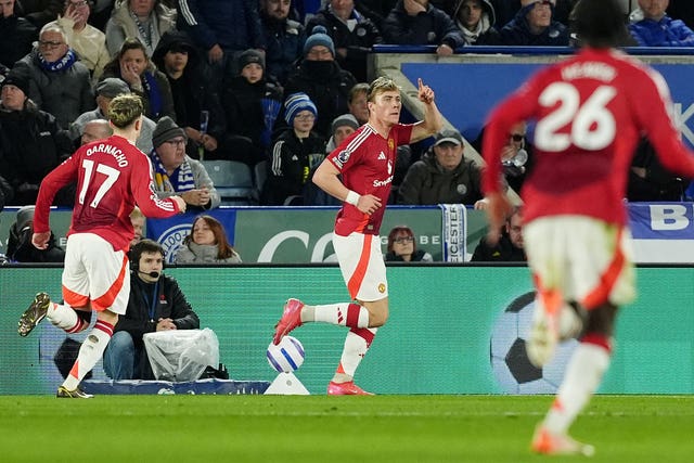 Rasmus Hojlund celebrates his goal