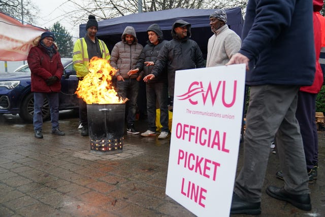 Members of the Communication Workers Union on a picket line 