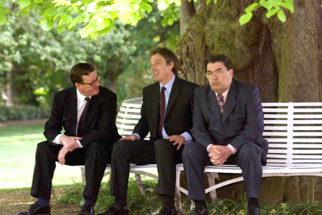 Tony Blair with David Trimble and John Hume on the last day of campaigning for a Yes vote in the Northern Ireland Referendum
