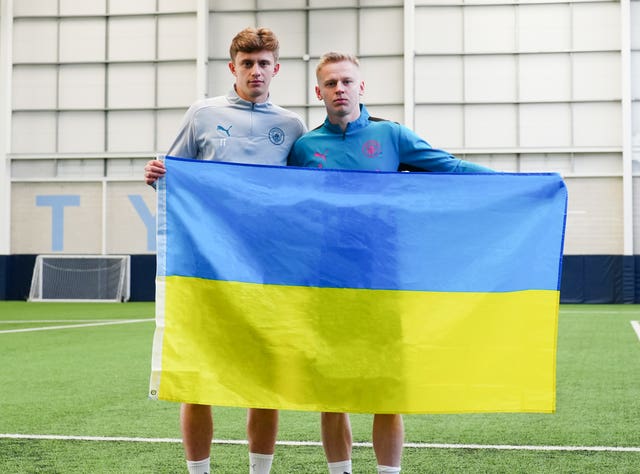 Zinchenko (right) also fixed up for friend and fellow player Andrii Kravchuk (left) to train with City
