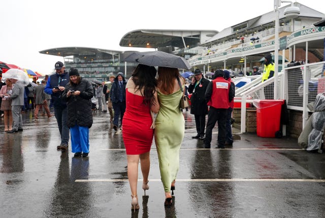 Randox Grand National Festival 2023 – Ladies Day – Aintree Racecourse