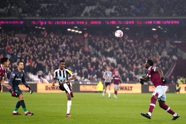 Alexander Isak scores Newcastle's fourth goal after Lukasz Fabianski's error